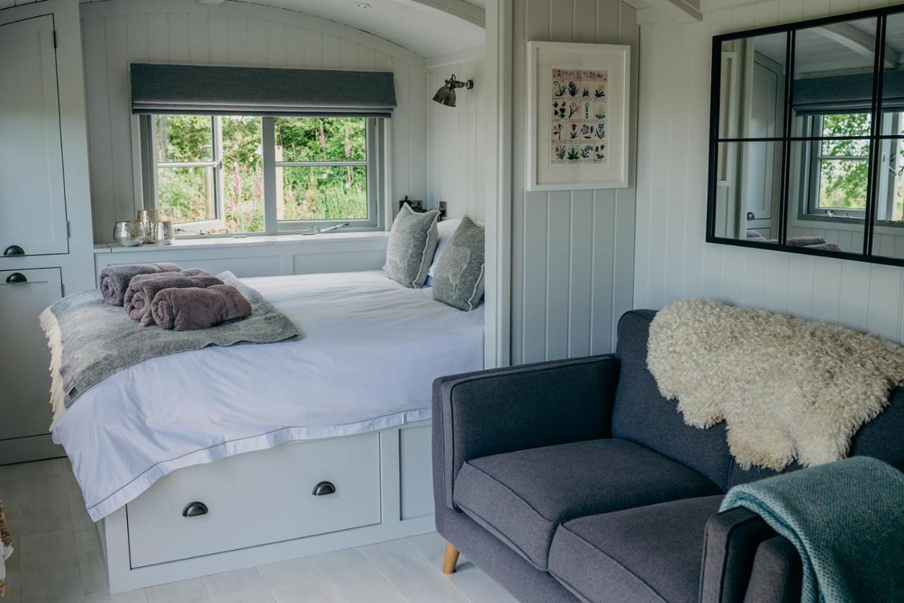 Blatchford Briar - Award Winning Private Shephards Huts With Their Own Secluded Hot Tubs Milton Abbot Exterior foto